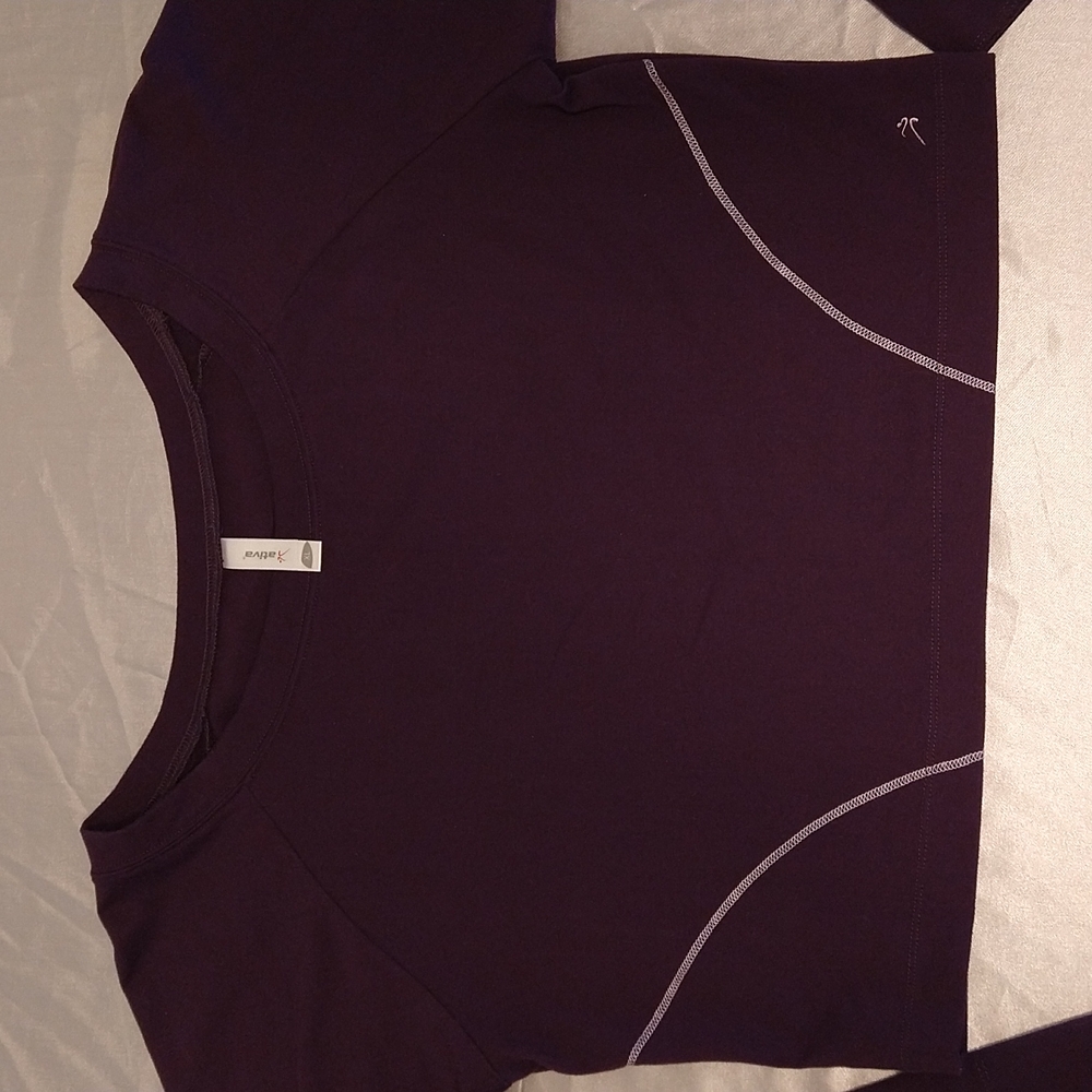 Ativa  plum crop workout top long sleeve XL